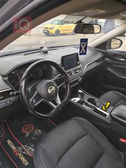 نيسان ألتيما